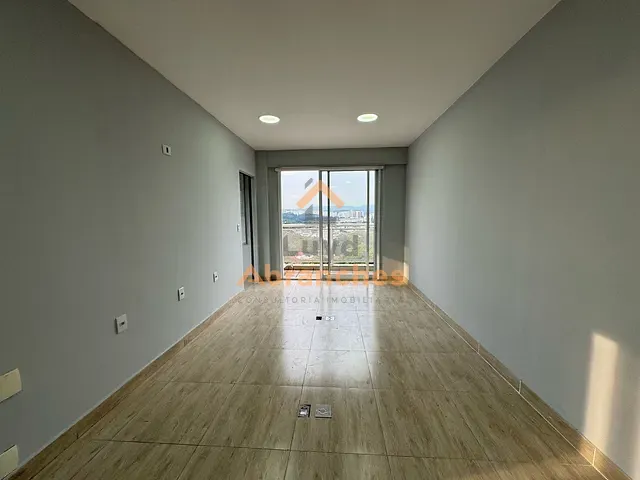 Sala com 38m², à venda, no bairro Vila Leopoldina em São Paulo