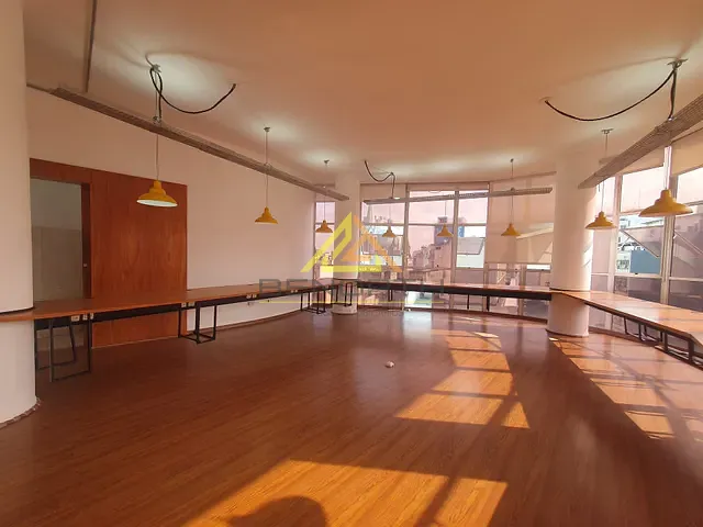 Sala com 78m², para alugar, no bairro Sé em São Paulo