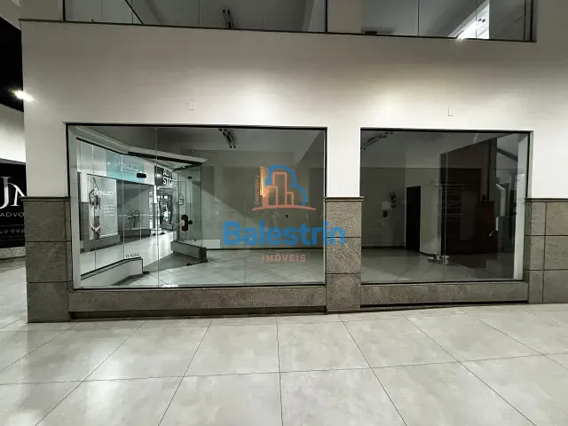 Sala para alugar, no bairro Centro em Fraiburgo