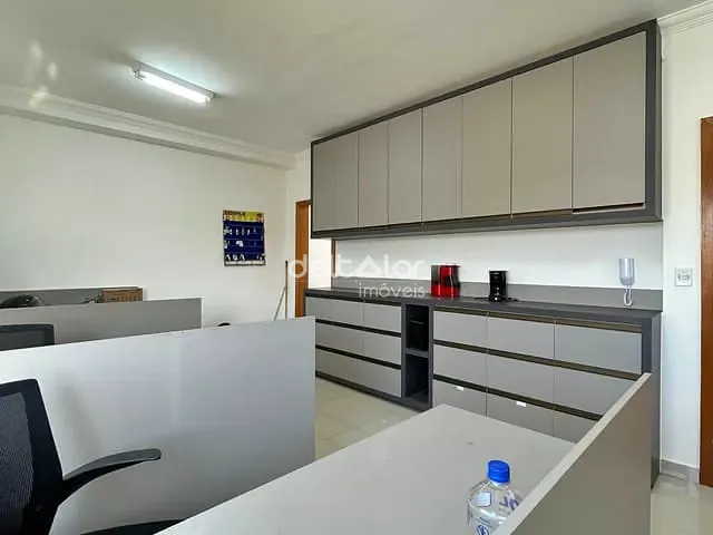 Sala com 30m², à venda, no bairro Santa Mônica em Belo Horizonte