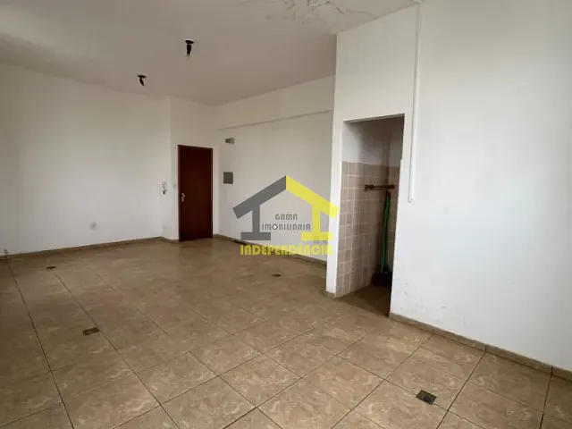 Sala à venda, no bairro Centro em Itatiba