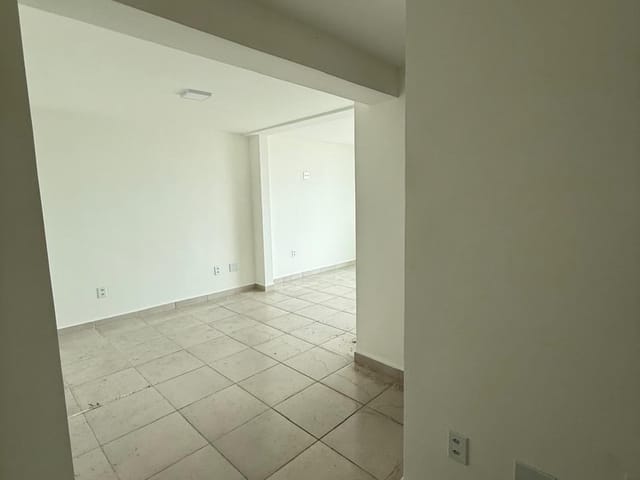 Sala para alugar, no bairro Piratininga em Niterói