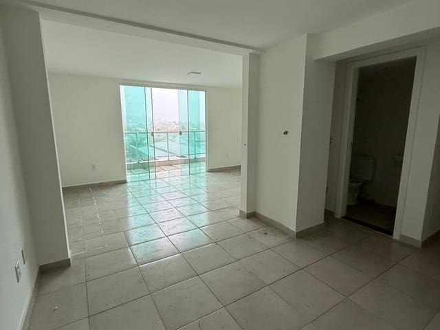 Sala para alugar, no bairro Piratininga em Niterói