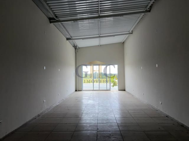 Sala com 66m², para alugar, no bairro Recanto São Manoel I em Salto de Pirapora