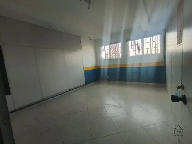 Sala com 800m², para alugar, no bairro Vila Monte Serrat em Cotia