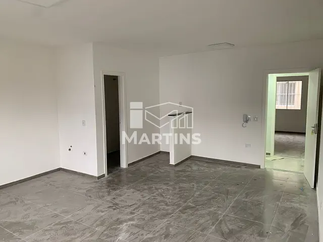 Sala para alugar, no bairro Jardim Santa Cruz em Taboão da Serra