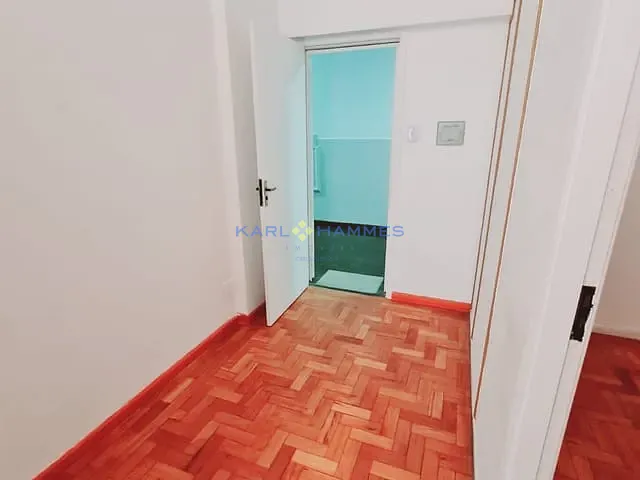 Sala à venda, no bairro Centro em Petrópolis