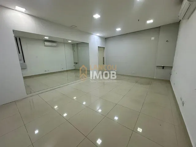 Sala com 40m², à venda ou para alugar, no bairro Chácara Urbana em Jundiaí