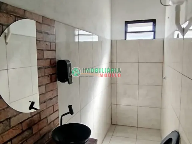 Sala para alugar, no bairro Centro em Canarana