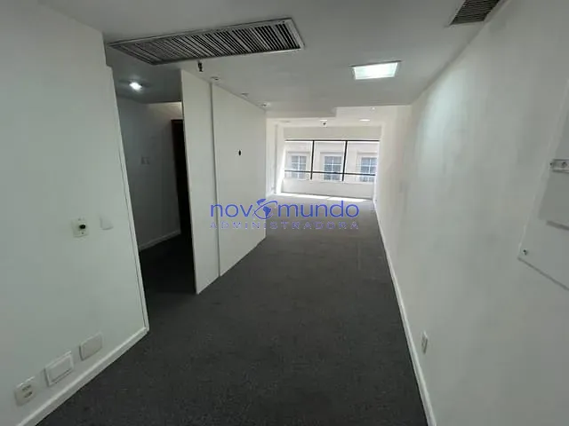 Sala com 37m², para alugar, no bairro Centro em Rio de Janeiro