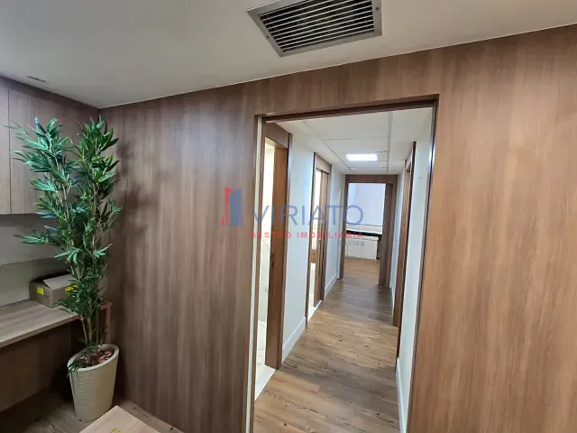 Sala à venda ou para alugar, no bairro Barra da Tijuca em Rio de Janeiro