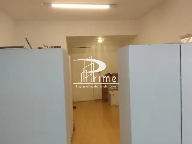 Sala à venda, no bairro Piratininga em Niterói