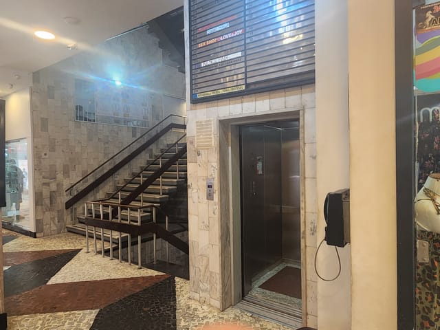 Sala para alugar, no bairro Centro em Cabo Frio