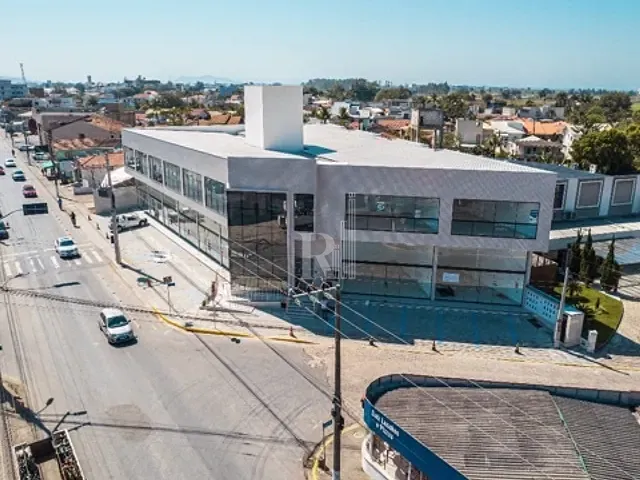 Sala com 63m², para alugar, no bairro Centro em Tijucas