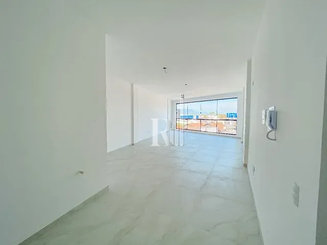 Sala com 63m², para alugar, no bairro Centro em Tijucas