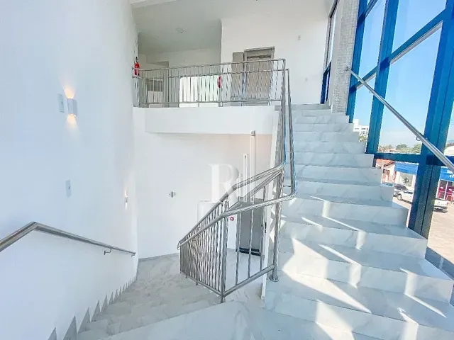 Sala com 63m², para alugar, no bairro Centro em Tijucas