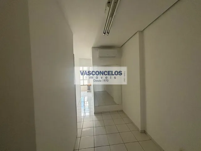 Sala com 36m², para alugar, no bairro Jardim Aquarius em São José Dos Campos