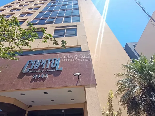 Conjunto comercial com 20m², à venda, no bairro Centro em Curitiba