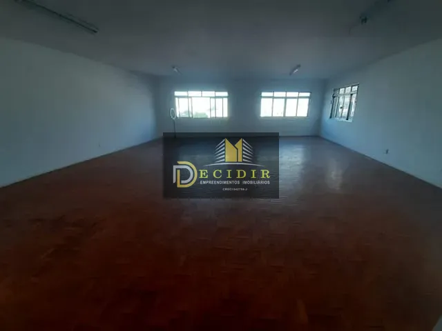 Sala com 72m², para alugar, no bairro Vila Regente Feijó em São Paulo