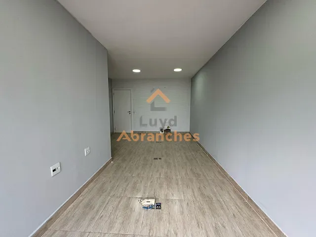 Sala com 48m², à venda, no bairro Vila Leopoldina em São Paulo