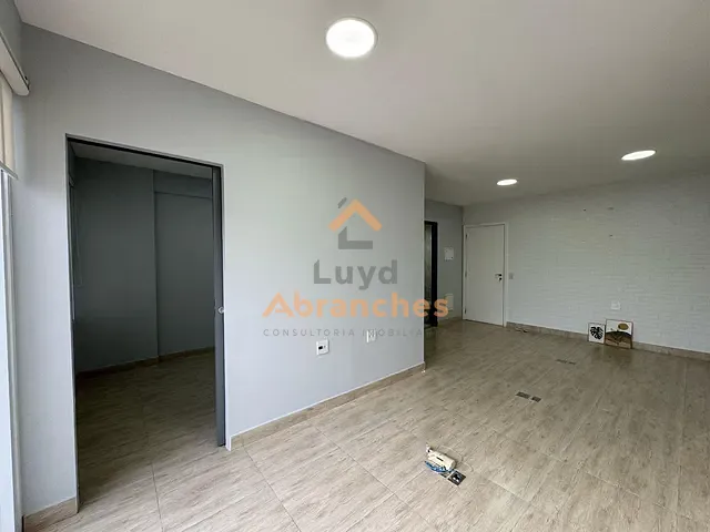 Sala com 48m², à venda, no bairro Vila Leopoldina em São Paulo