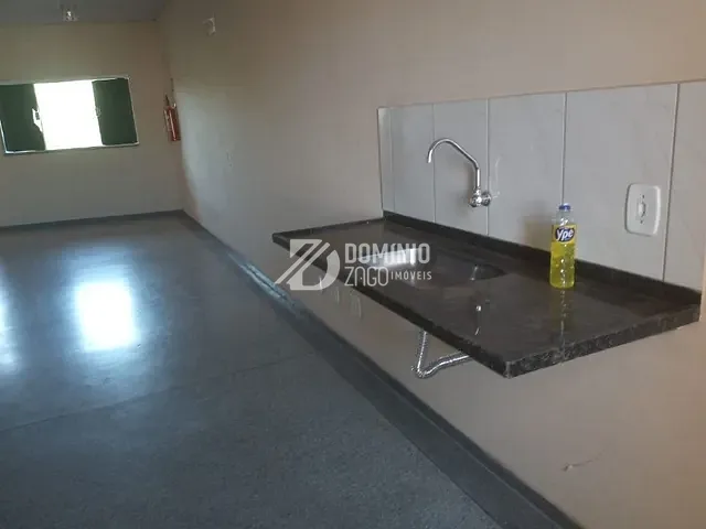 Sala com 318m², para alugar, no bairro Josa Bernardino II em Uberaba