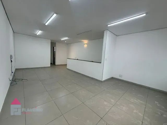 Sala com 45m², para alugar, no bairro Vila Prel em São Paulo