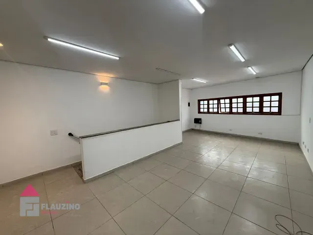 Sala com 45m², para alugar, no bairro Vila Prel em São Paulo