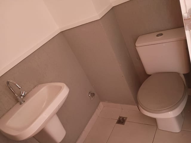 Sala com 43m², à venda ou para alugar, no bairro Centro em São Gonçalo