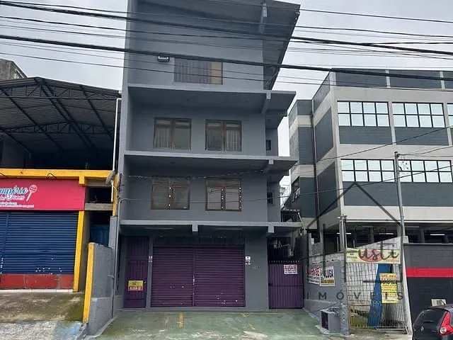Sala para alugar, no bairro Centro em Cotia