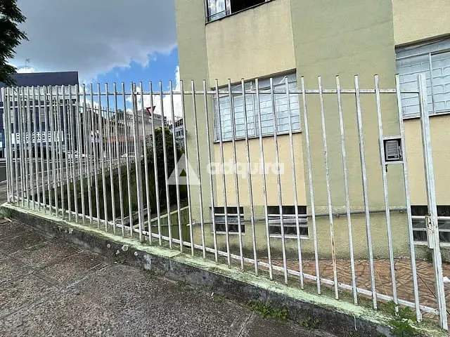 Sala à venda ou para alugar, no bairro Centro em Ponta Grossa