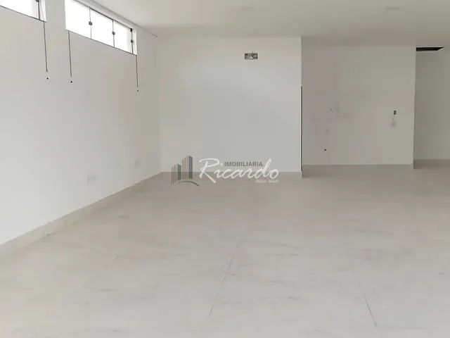 Sala para alugar, no bairro Centro em Arapongas