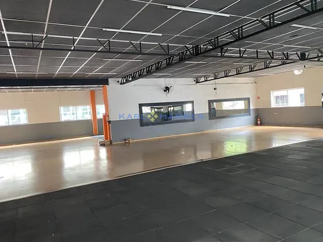 Sala com 515m², para alugar, no bairro Centro em Petrópolis