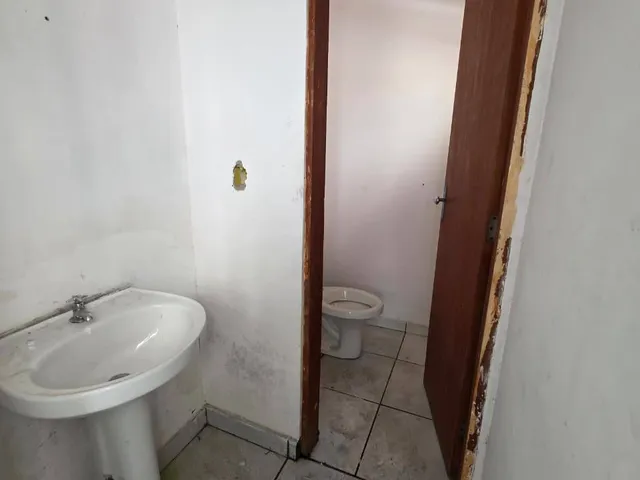 Sala com 65m², para alugar, no bairro Guaturinho em Cajamar