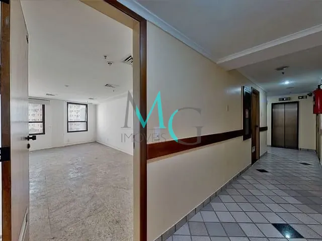 Sala à venda, no bairro Tijuca em Rio de Janeiro