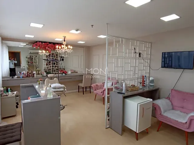 Sala à venda, no bairro Samambaia Norte (Samambaia) em Brasília