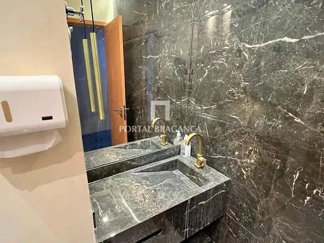 Sala para alugar, no bairro Condomínio Residencial Euroville em Bragança Paulista