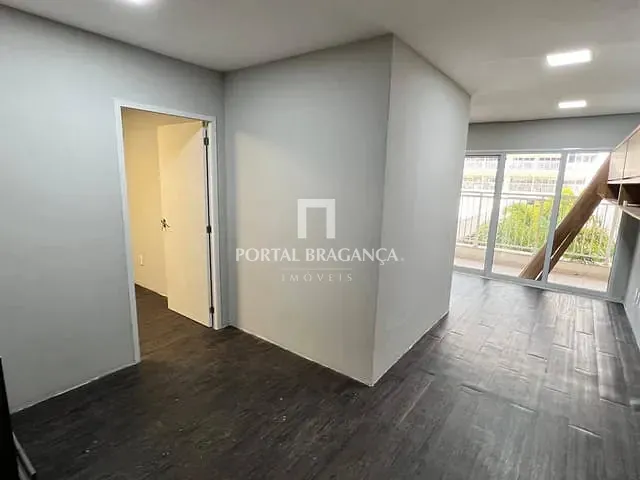 Sala para alugar, no bairro Condomínio Residencial Euroville em Bragança Paulista