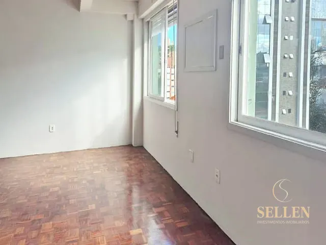 Sala com 62m², à venda, no bairro Petrópolis em Porto Alegre