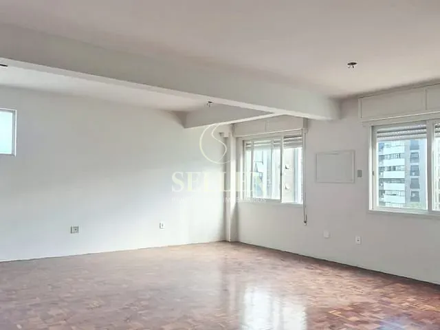 Sala com 62m², à venda, no bairro Petrópolis em Porto Alegre