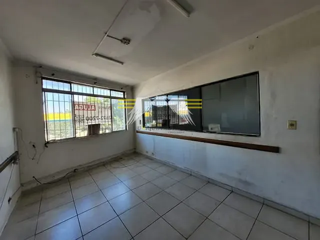 Sala com 120m², para alugar, no bairro Conjunto Promorar Sapopemba em São Paulo