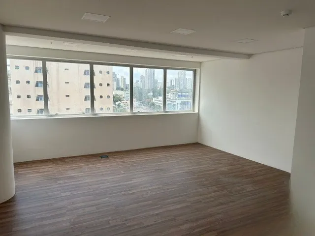 Sala à venda, no bairro Centro em Santo André