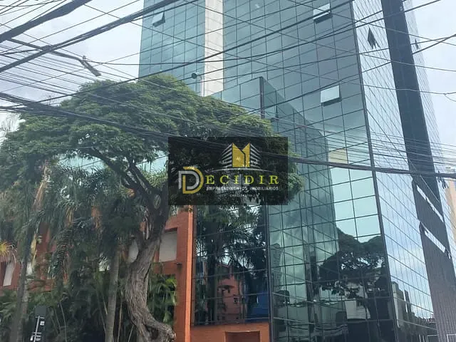 Sala com 61m², para alugar, no bairro Vila Gomes Cardim em São Paulo