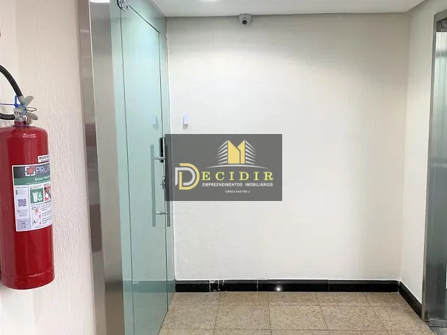 Sala com 61m², para alugar, no bairro Vila Gomes Cardim em São Paulo