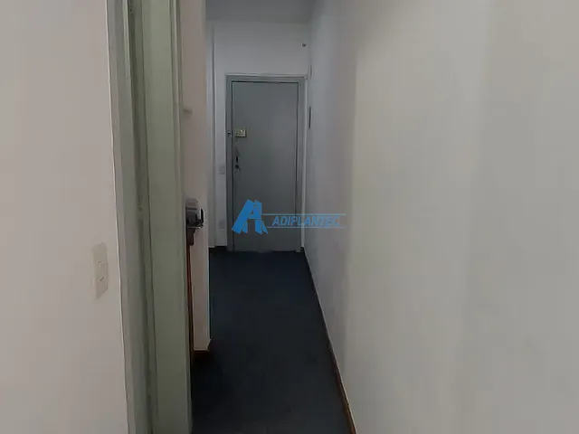 Sala com 30m², para alugar, no bairro Méier em Rio de Janeiro