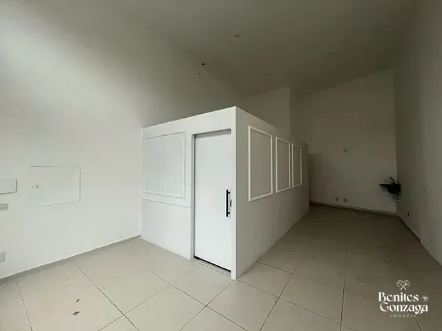 Sala para alugar, no bairro Parque das Laranjeiras em Maringá