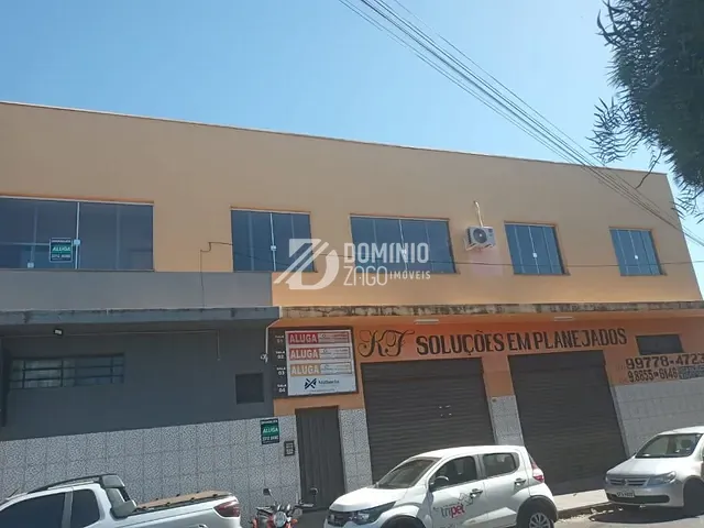 Sala com 318m², para alugar, no bairro Josa Bernardino II em Uberaba