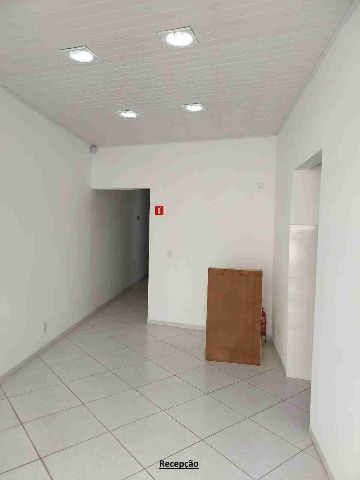 Sala com 5m², para alugar, no bairro Jardim do Ypê em Pindamonhangaba