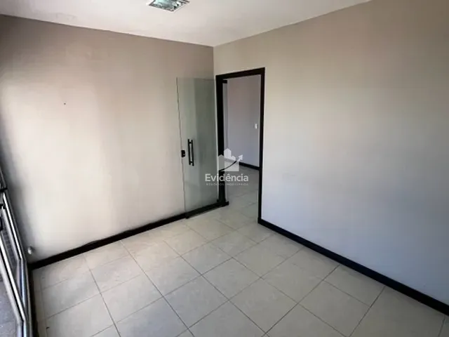 Sala com 107m², à venda, no bairro Centro em Londrina