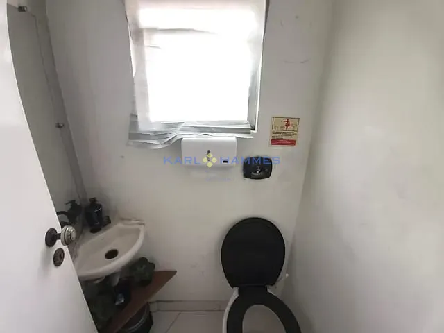 Sala à venda, no bairro Centro em Petrópolis